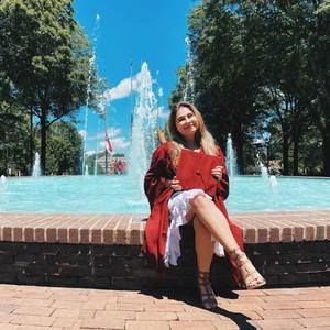 Meet your Posher, Katelyn